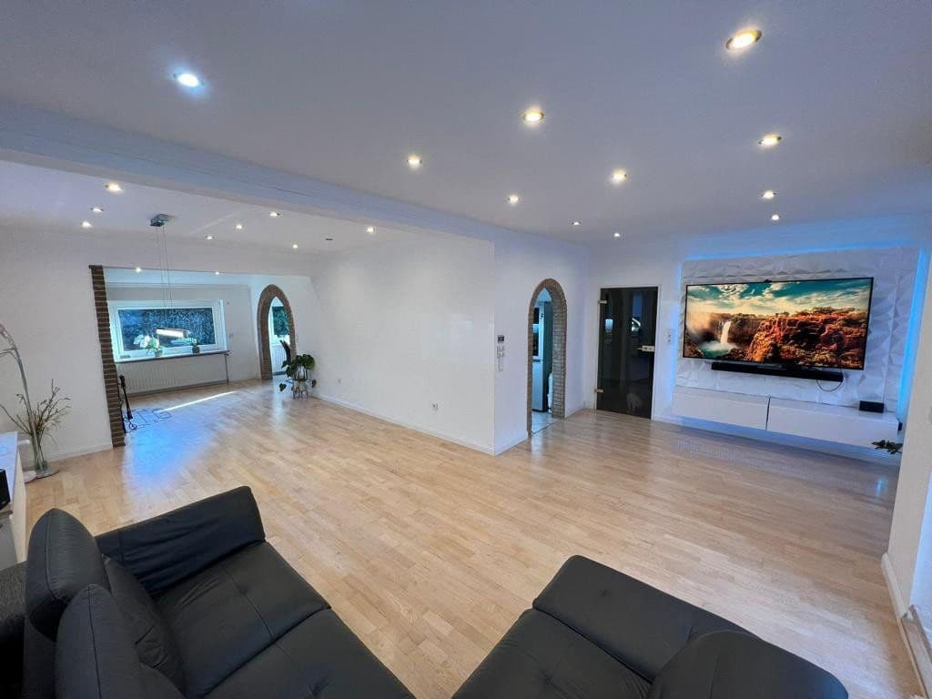 Prenájom domu 214 m², pozemek 740 m², Hagen im Bremischen, Dolné Sasko Prenájom domu 214 m², pozemek 740 m², Hagen im Bremischen, Dolné Sasko
