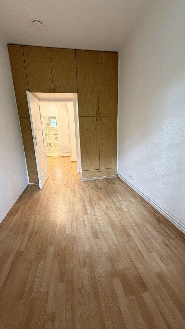 Predaj bytu 3-izbový 64 m², Laehrscher Jagdweg, Berlin, Berlín Predaj bytu 3-izbový 64 m², Laehrscher Jagdweg, Berlin, Berlín