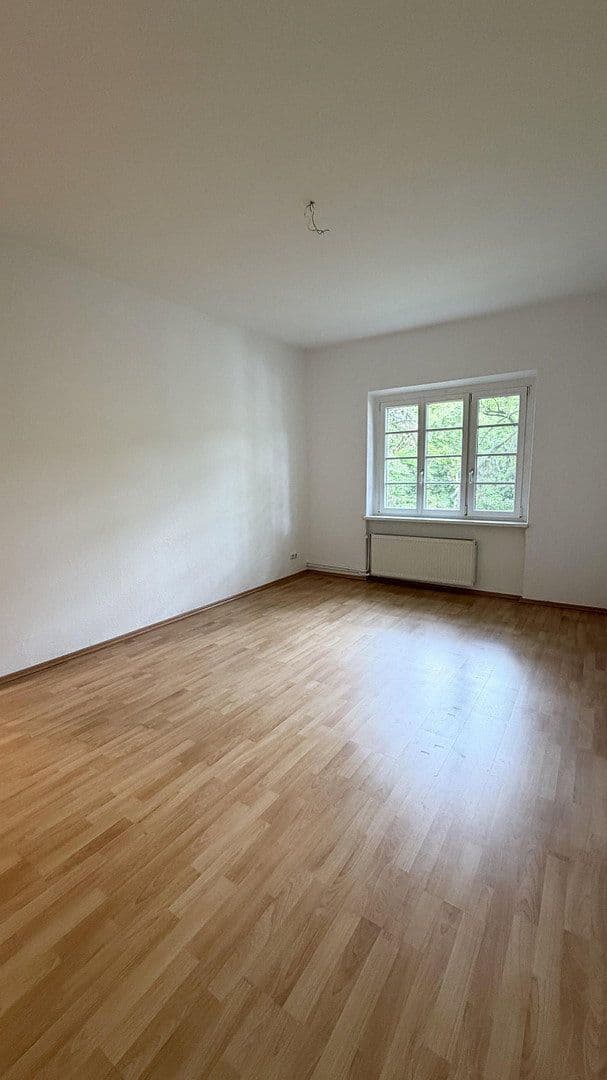 Predaj bytu 3-izbový 64 m², Laehrscher Jagdweg, Berlin, Berlín Predaj bytu 3-izbový 64 m², Laehrscher Jagdweg, Berlin, Berlín