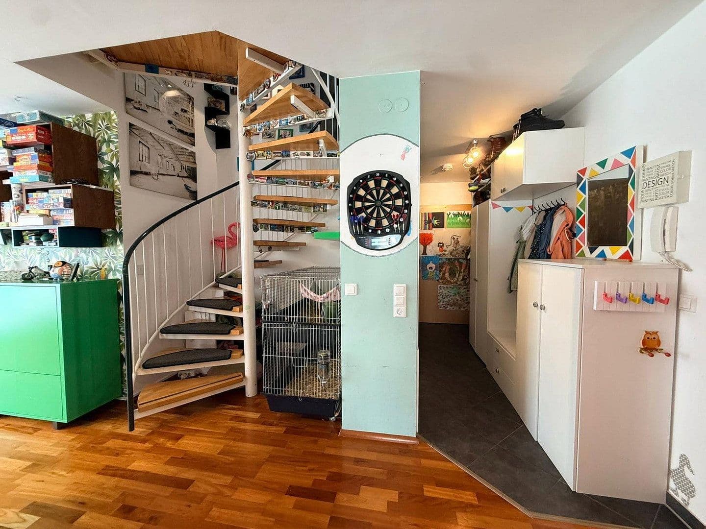 Predaj bytu 4-izbový 99 m², Freiberg am Neckar, Bádensko-Wurttembersko Predaj bytu 4-izbový 99 m², Freiberg am Neckar, Bádensko-Wurttembersko
