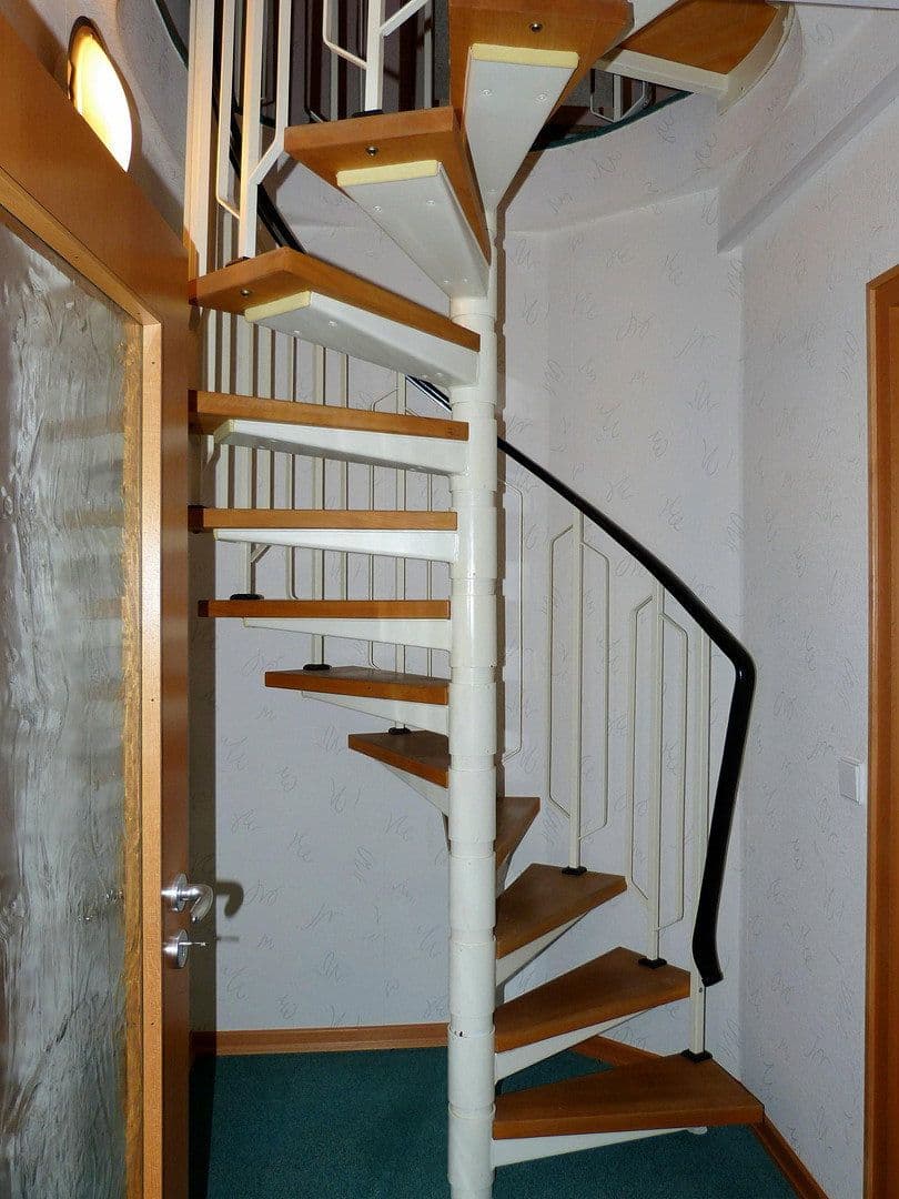 Prenájom bytu 5-izbový 145 m², Hägener Straße 61, Remscheid, Severné Porýnie - Westfálsko Prenájom bytu 5-izbový 145 m², Hägener Straße 61, Remscheid, Severné Porýnie - Westfálsko