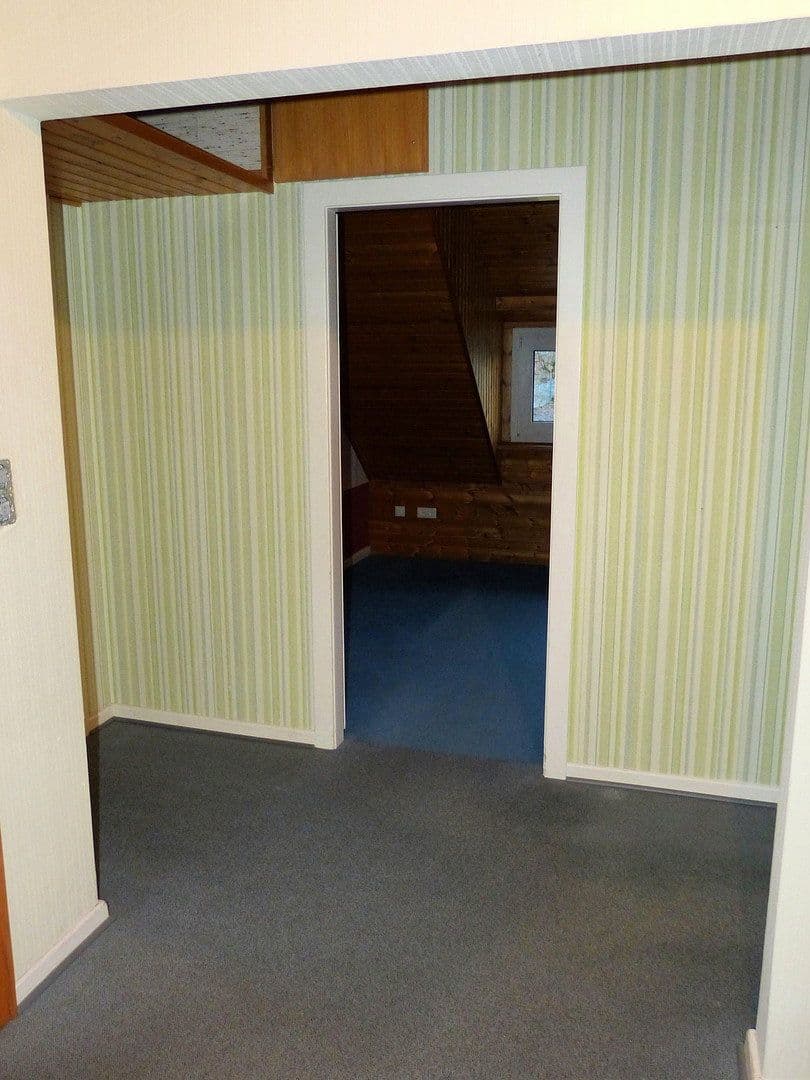 Prenájom bytu 5-izbový 145 m², Hägener Straße 61, Remscheid, Severné Porýnie - Westfálsko Prenájom bytu 5-izbový 145 m², Hägener Straße 61, Remscheid, Severné Porýnie - Westfálsko