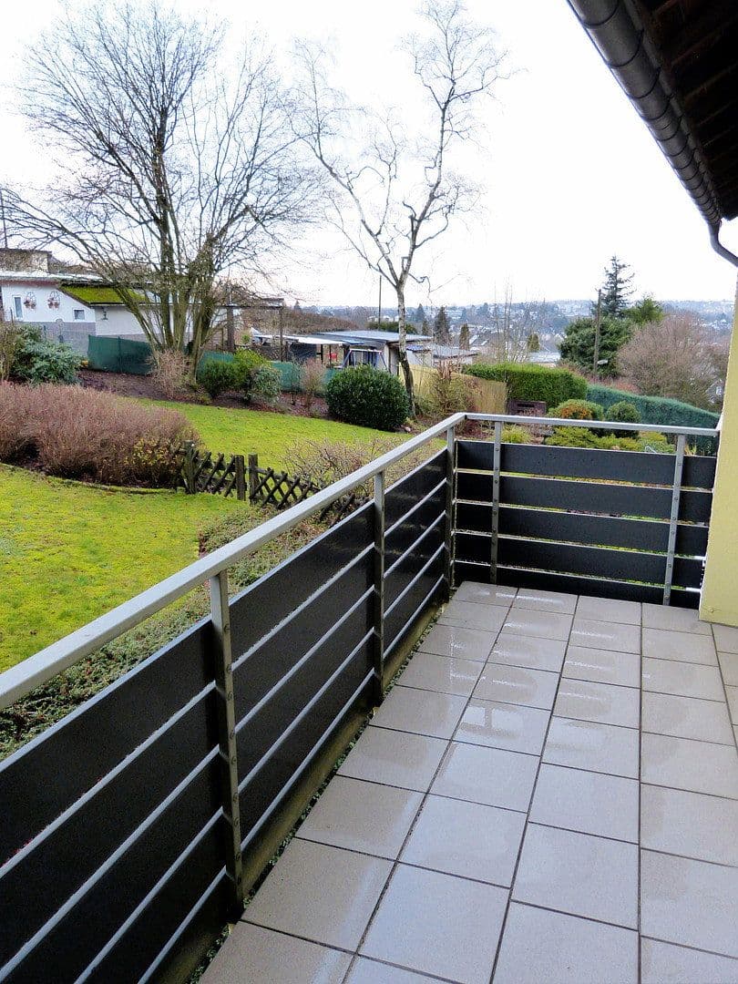 Prenájom bytu 5-izbový 145 m², Hägener Straße 61, Remscheid, Severné Porýnie - Westfálsko Prenájom bytu 5-izbový 145 m², Hägener Straße 61, Remscheid, Severné Porýnie - Westfálsko