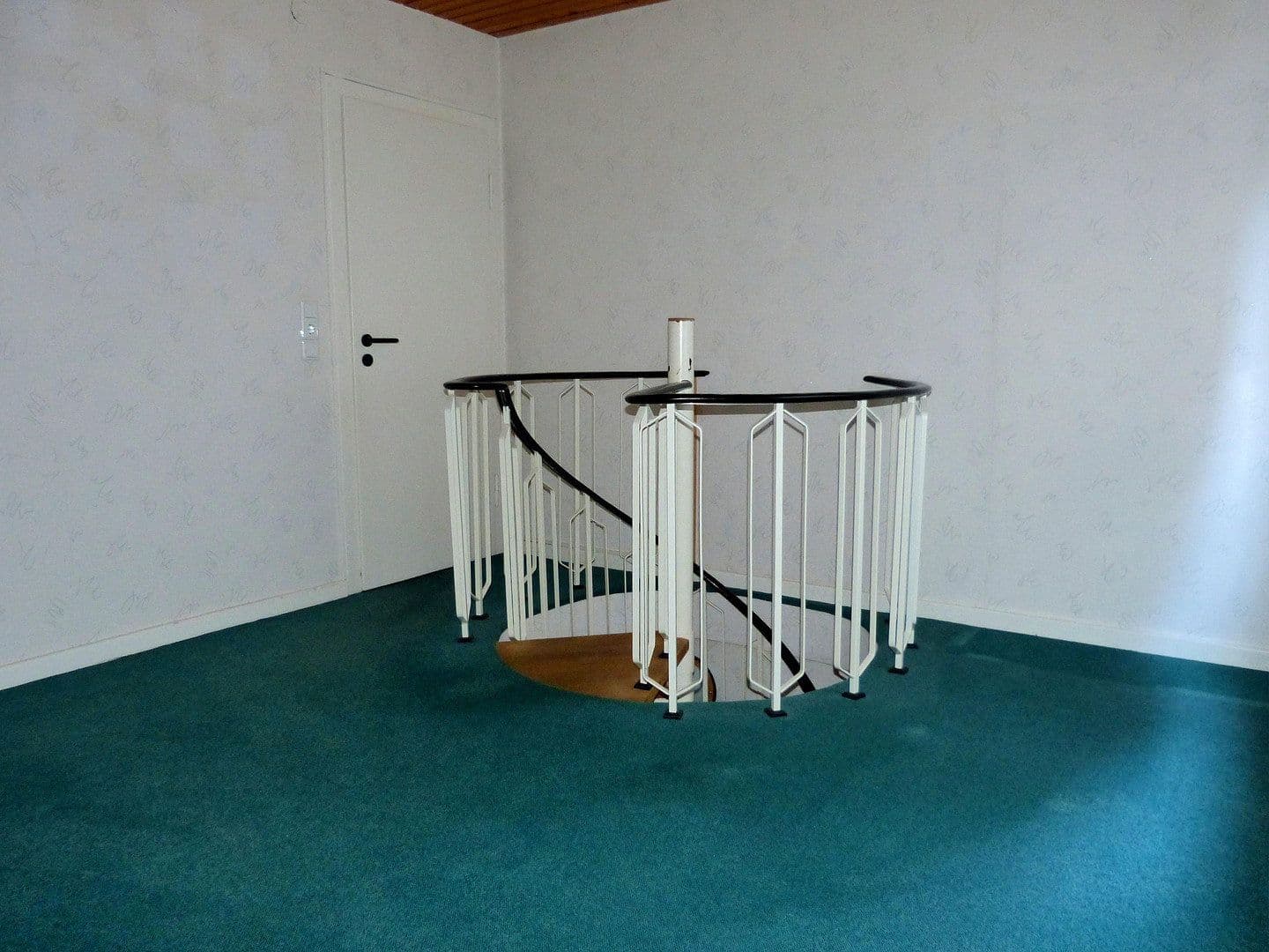 Prenájom bytu 5-izbový 145 m², Hägener Straße 61, Remscheid, Severné Porýnie - Westfálsko Prenájom bytu 5-izbový 145 m², Hägener Straße 61, Remscheid, Severné Porýnie - Westfálsko
