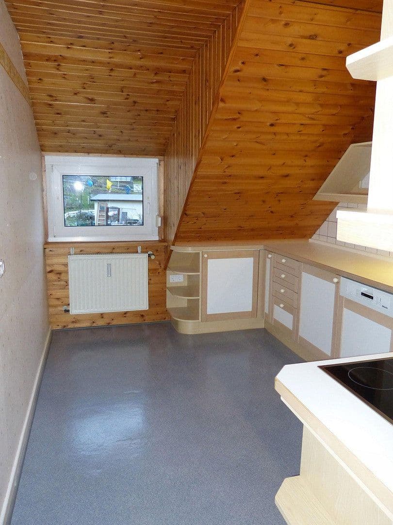 Prenájom bytu 5-izbový 145 m², Hägener Straße 61, Remscheid, Severné Porýnie - Westfálsko Prenájom bytu 5-izbový 145 m², Hägener Straße 61, Remscheid, Severné Porýnie - Westfálsko