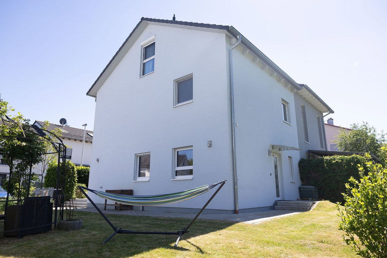 Predaj domu 125 m², pozemek 315 m², Weichs, Bavorsko Predaj domu 125 m², pozemek 315 m², Weichs, Bavorsko
