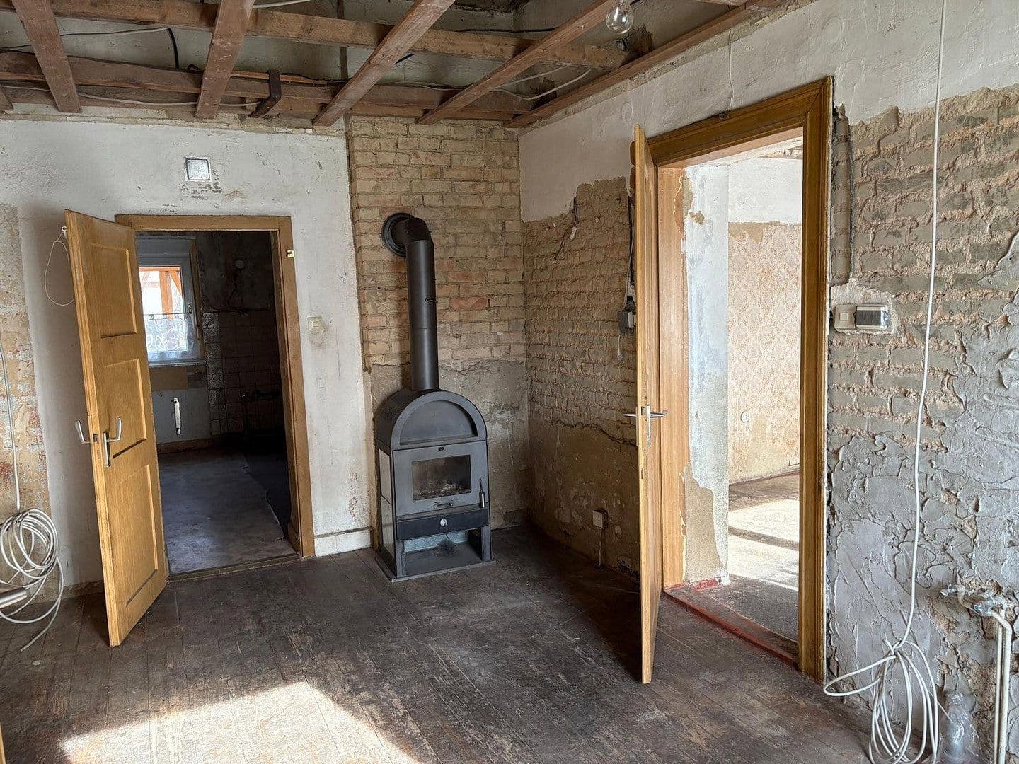 Predaj domu 250 m², pozemek 590 m², Steinweg 21, Hötensleben, Sasko-Anhaltsko Predaj domu 250 m², pozemek 590 m², Steinweg 21, Hötensleben, Sasko-Anhaltsko