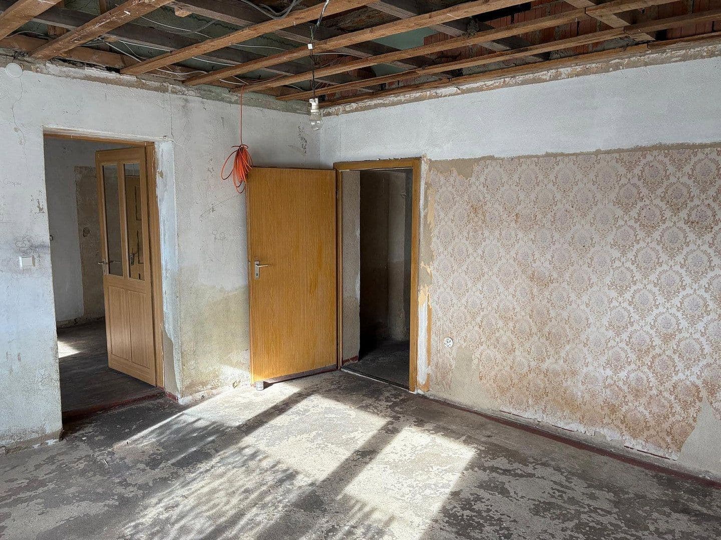 Predaj domu 250 m², pozemek 590 m², Steinweg 21, Hötensleben, Sasko-Anhaltsko Predaj domu 250 m², pozemek 590 m², Steinweg 21, Hötensleben, Sasko-Anhaltsko