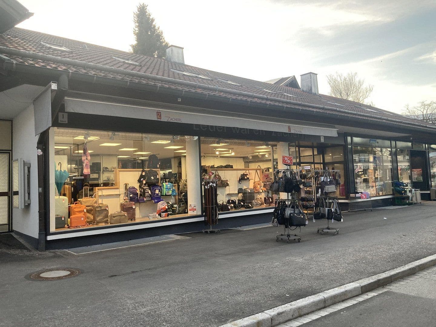 Prenájom nebytového priestoru 226 m², Rathausstraße 1, Grünwald, Bavorsko Prenájom nebytového priestoru 226 m², Rathausstraße 1, Grünwald, Bavorsko