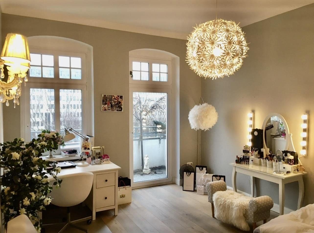 Predaj bytu 5-izbový 180 m², Berlin Mitte, Berlín Predaj bytu 5-izbový 180 m², Berlin Mitte, Berlín