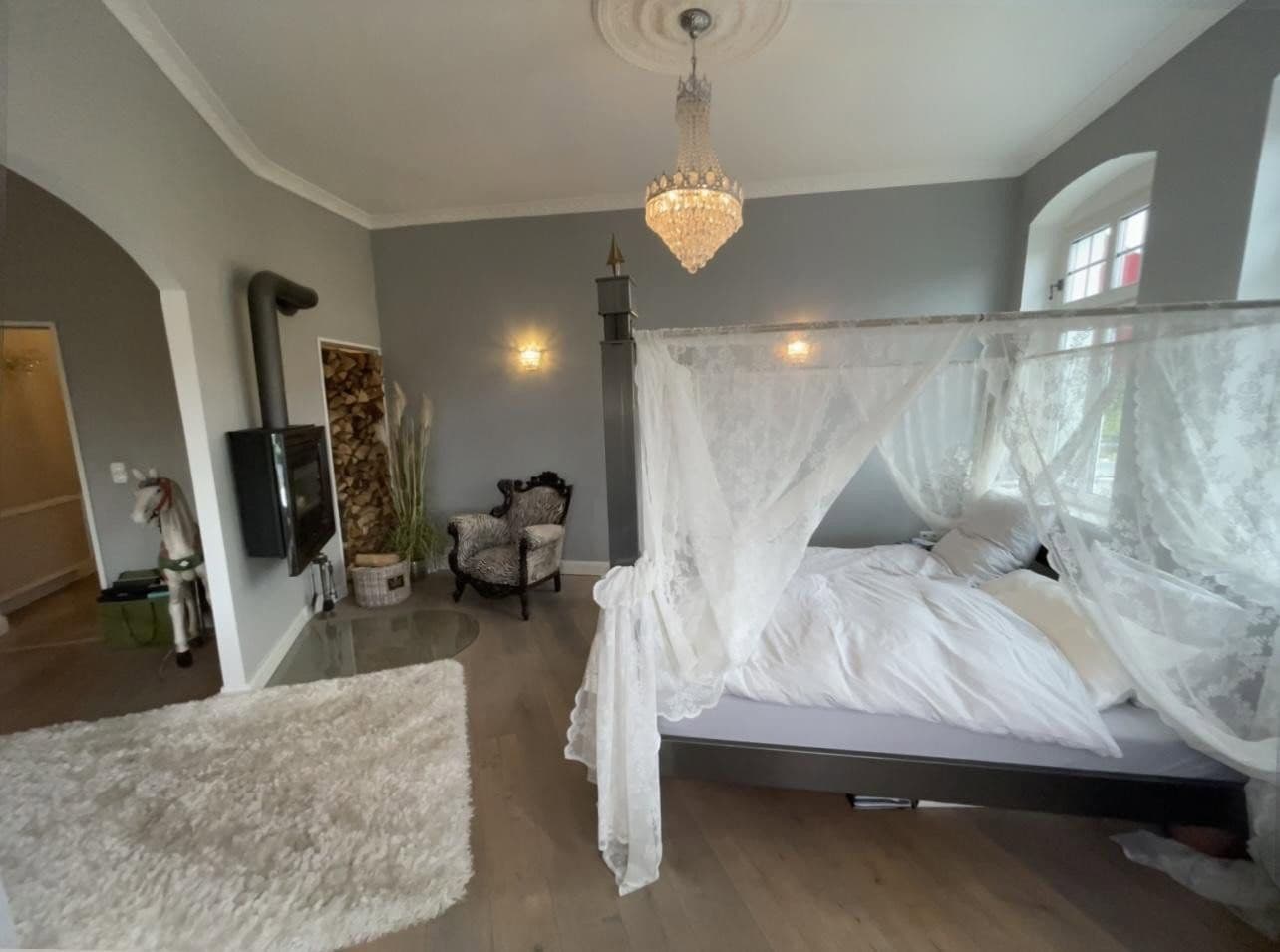 Predaj bytu 5-izbový 180 m², Berlin Mitte, Berlín Predaj bytu 5-izbový 180 m², Berlin Mitte, Berlín
