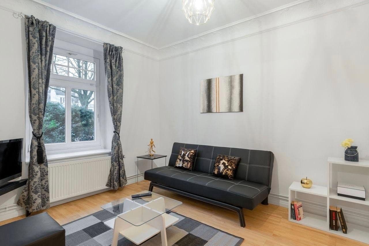 Prenájom bytu 2-izbový 45 m², Hamburg, Hamburg Prenájom bytu 2-izbový 45 m², Hamburg, Hamburg
