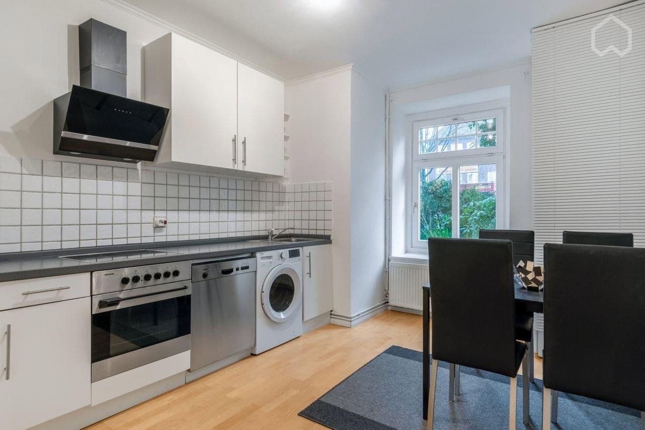 Prenájom bytu 2-izbový 45 m², Hamburg, Hamburg Prenájom bytu 2-izbový 45 m², Hamburg, Hamburg