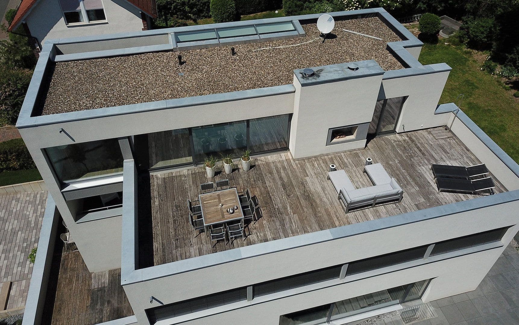 Predaj domu 680 m², pozemek 905 m², Brüder-Grimm-Straße 5, Oberursel (Taunus), Hesensko Predaj domu 680 m², pozemek 905 m², Brüder-Grimm-Straße 5, Oberursel (Taunus), Hesensko