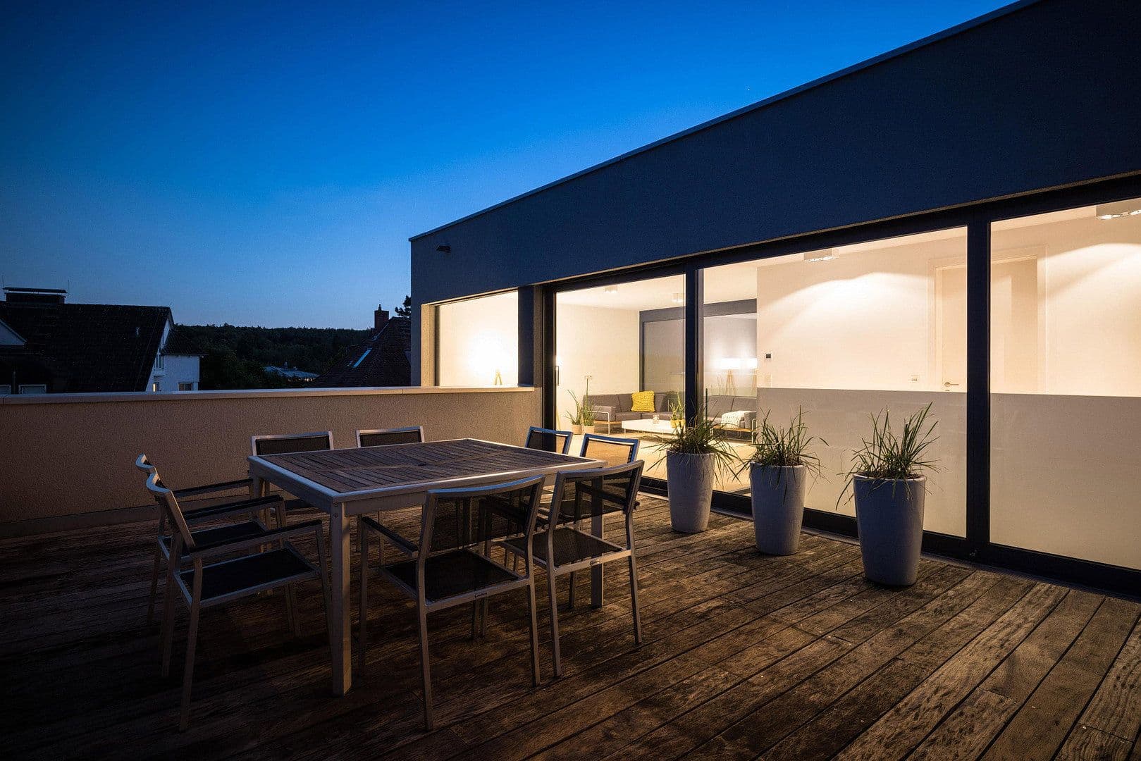 Predaj domu 680 m², pozemek 905 m², Brüder-Grimm-Straße 5, Oberursel (Taunus), Hesensko Predaj domu 680 m², pozemek 905 m², Brüder-Grimm-Straße 5, Oberursel (Taunus), Hesensko