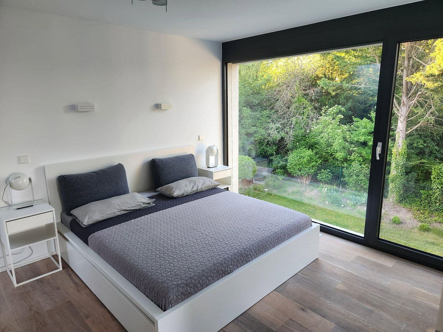 Predaj domu 680 m², pozemok 905 m², Brüder-Grimm-Straße 5, Oberursel (Taunus), Hesensko Predaj domu 680 m², pozemok 905 m², Brüder-Grimm-Straße 5, Oberursel (Taunus), Hesensko