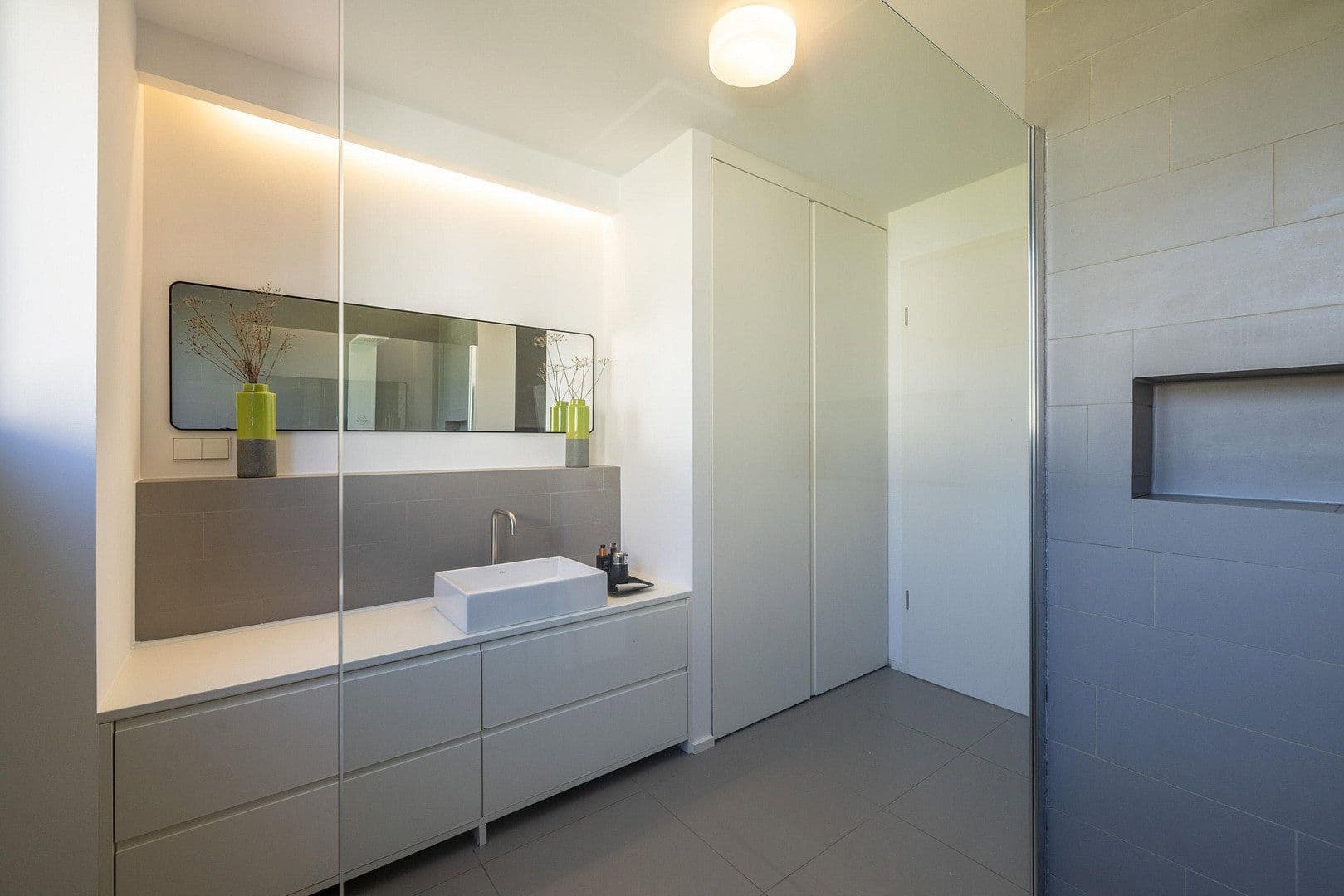 Predaj domu 680 m², pozemek 905 m², Brüder-Grimm-Straße 5, Oberursel (Taunus), Hesensko Predaj domu 680 m², pozemek 905 m², Brüder-Grimm-Straße 5, Oberursel (Taunus), Hesensko