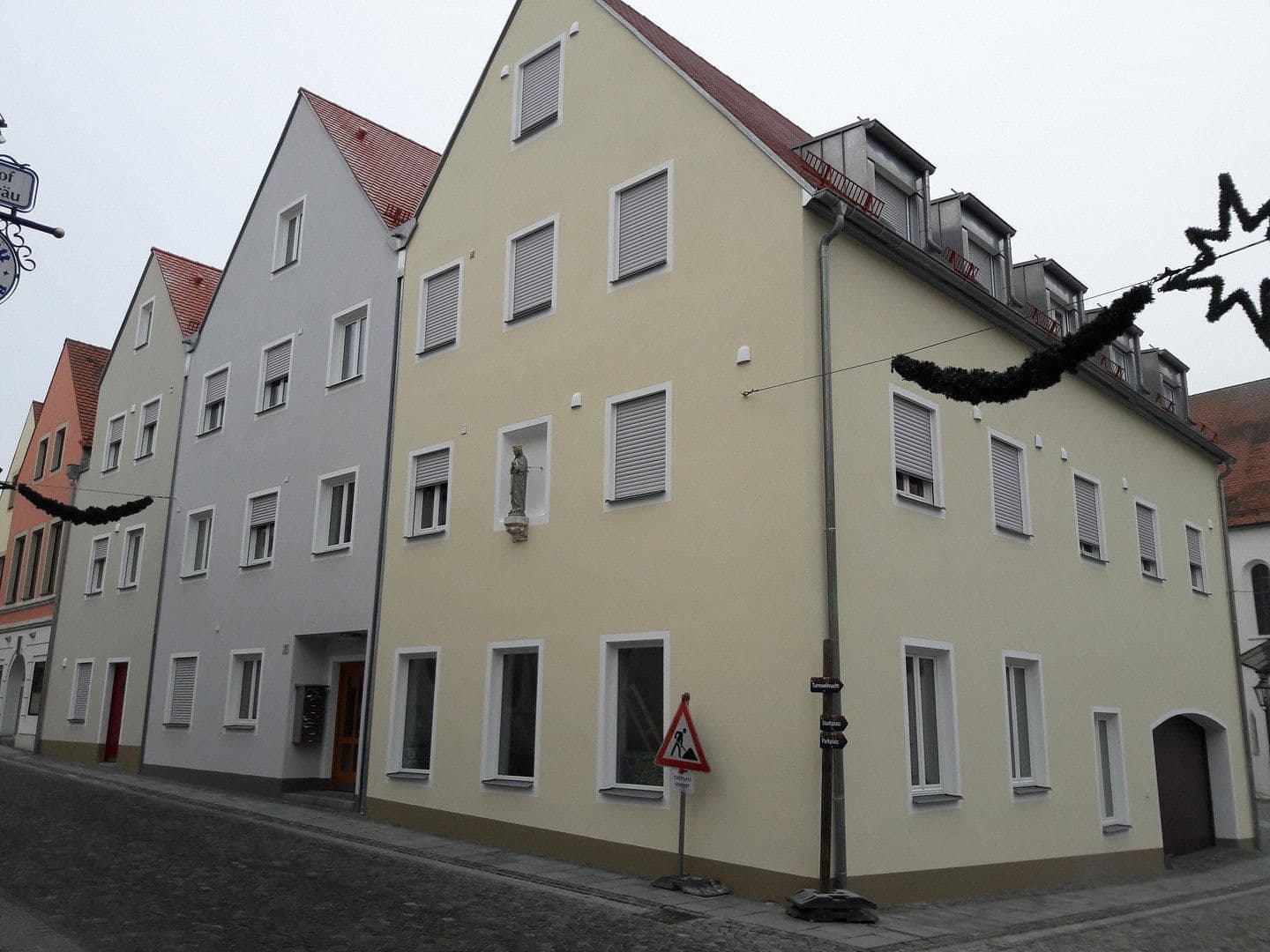 Prenájom bytu 3-izbový 109 m², Ulrichstr. 10, Abensberg, Bavorsko Prenájom bytu 3-izbový 109 m², Ulrichstr. 10, Abensberg, Bavorsko