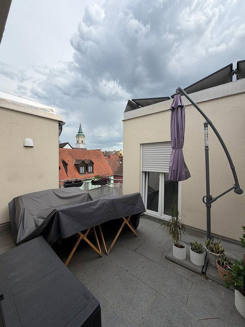 Prenájom bytu 3-izbový 109 m², Ulrichstr. 10, Abensberg, Bavorsko Prenájom bytu 3-izbový 109 m², Ulrichstr. 10, Abensberg, Bavorsko