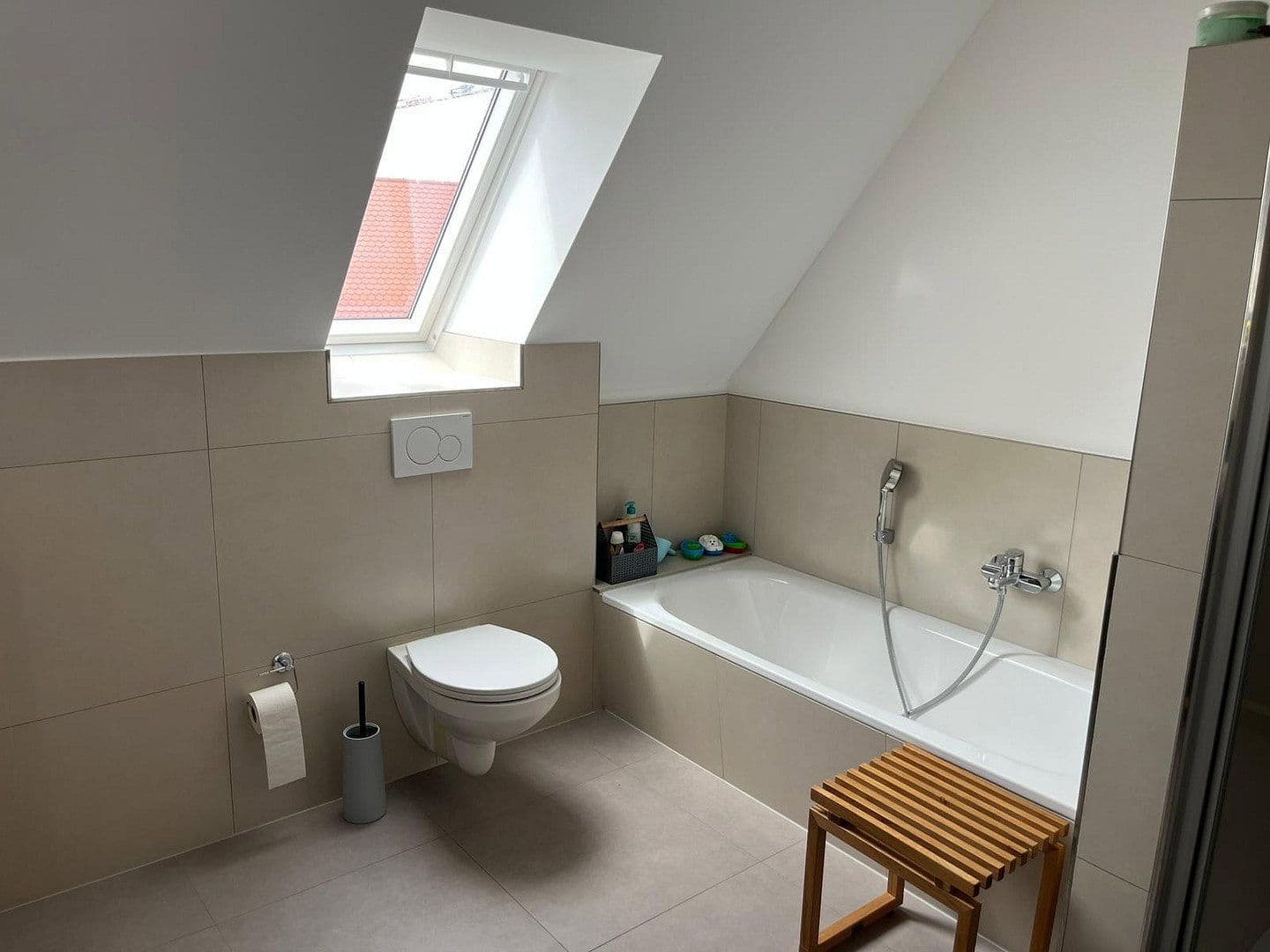 Prenájom bytu 3-izbový 109 m², Ulrichstr. 10, Abensberg, Bavorsko Prenájom bytu 3-izbový 109 m², Ulrichstr. 10, Abensberg, Bavorsko