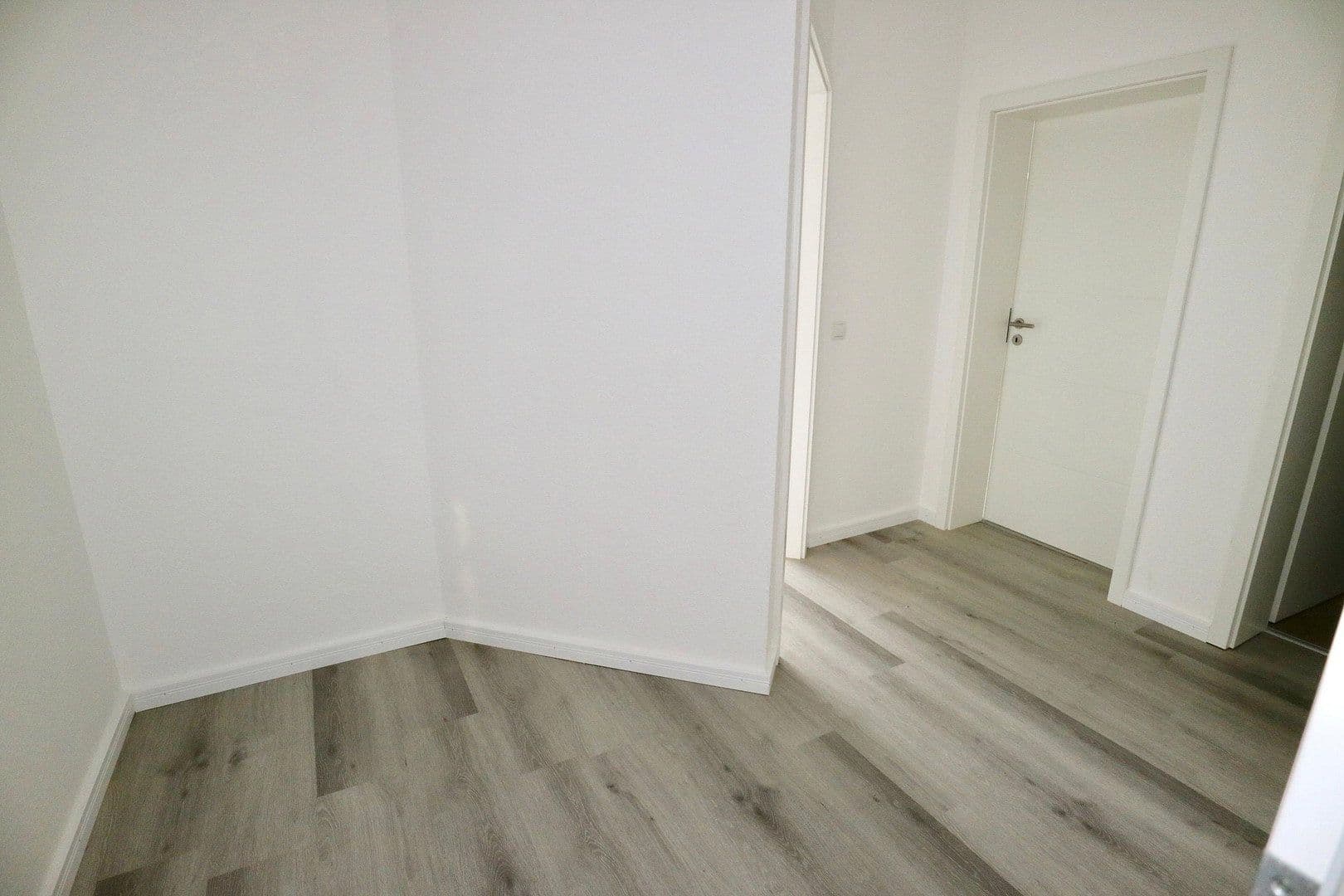 Prenájom bytu 2-izbový 45 m², Goethestraße 12, Eisenberg (Pfalz), Porýnie-Falcko Prenájom bytu 2-izbový 45 m², Goethestraße 12, Eisenberg (Pfalz), Porýnie-Falcko