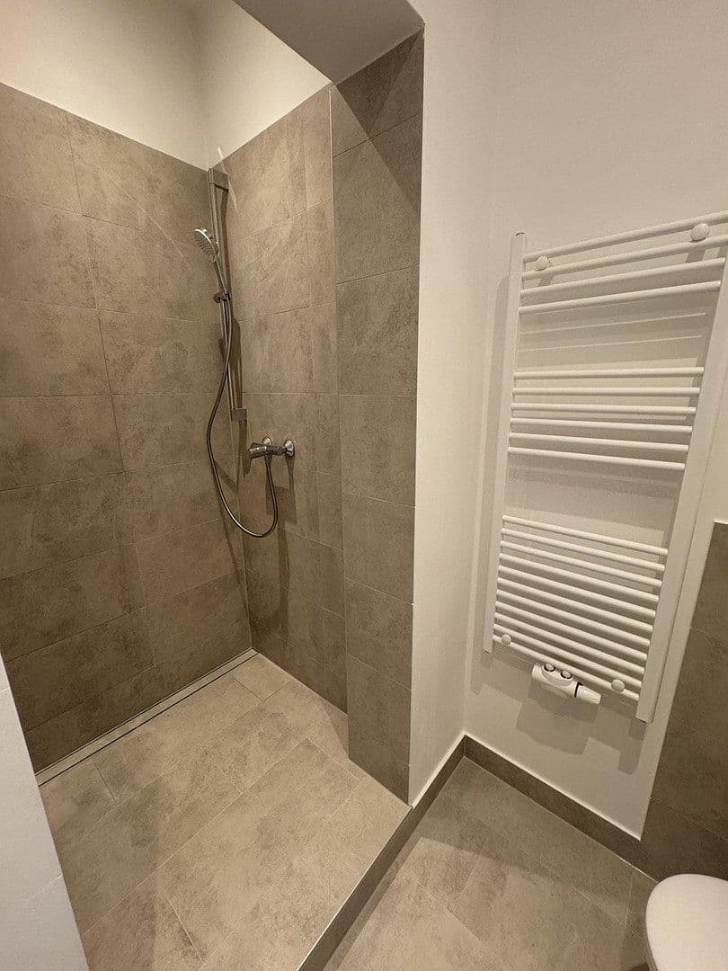 Prenájom bytu 1-izbový 35 m², Maria-Louisen-Straße 7, Hamburg, Hamburg Prenájom bytu 1-izbový 35 m², Maria-Louisen-Straße 7, Hamburg, Hamburg
