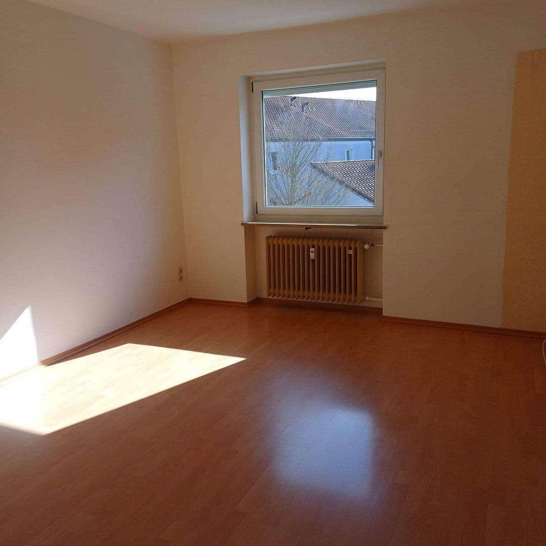 Prenájom bytu 3-izbový 68 m², Weiden, Bavorsko Prenájom bytu 3-izbový 68 m², Weiden, Bavorsko