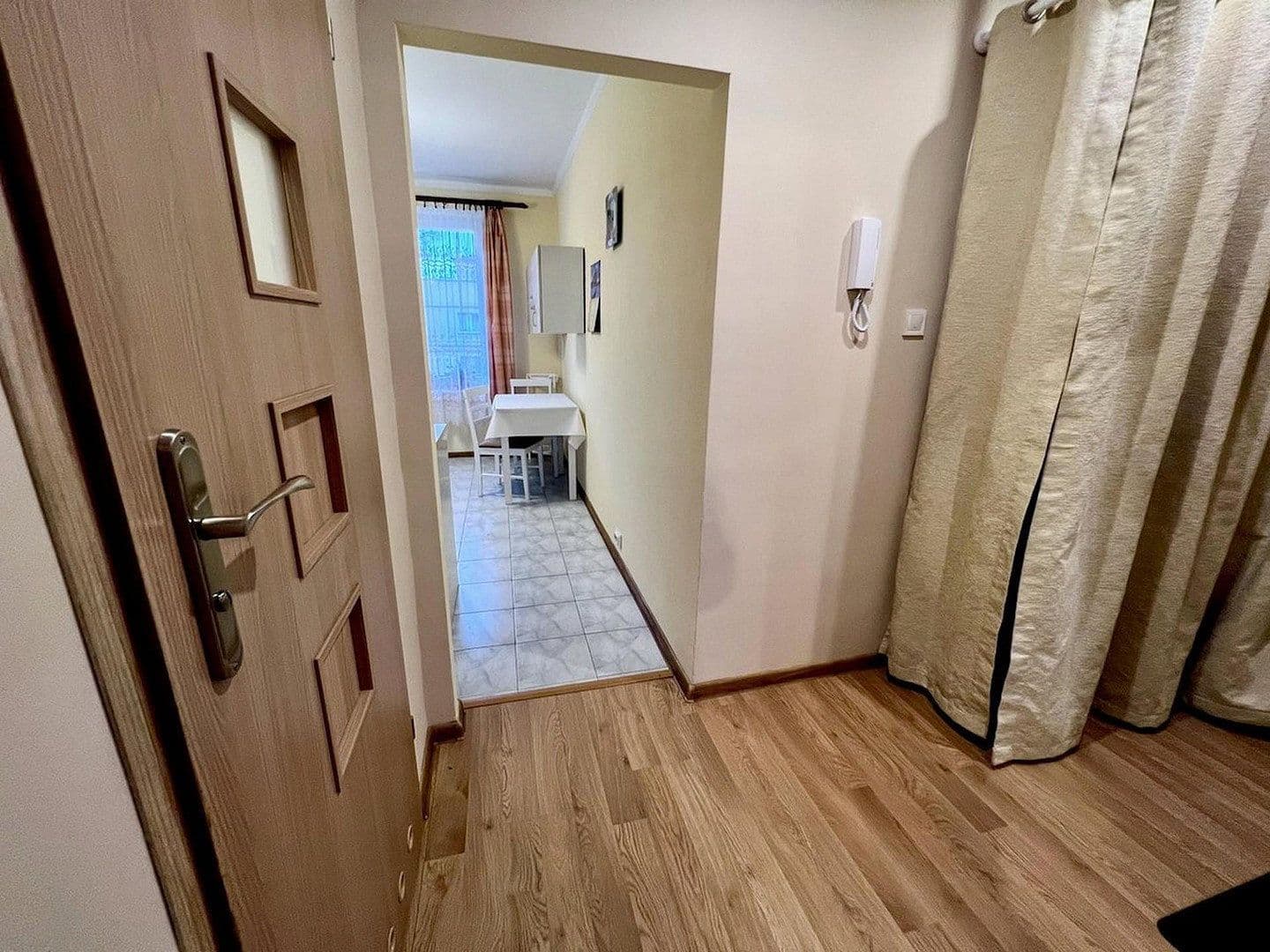 Prenájom bytu 1-izbový 42 m², Hamburg, Hamburg Prenájom bytu 1-izbový 42 m², Hamburg, Hamburg