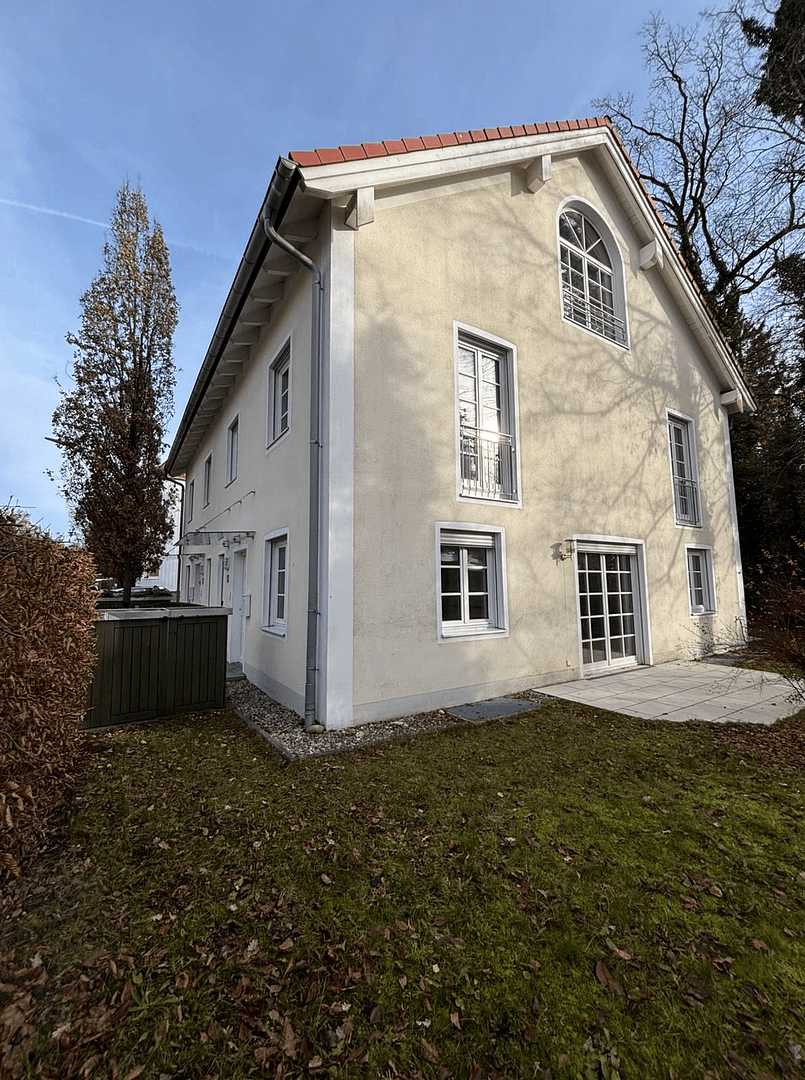 Predaj domu 175 m², pozemek 385 m², Planegg, Bavorsko Predaj domu 175 m², pozemek 385 m², Planegg, Bavorsko