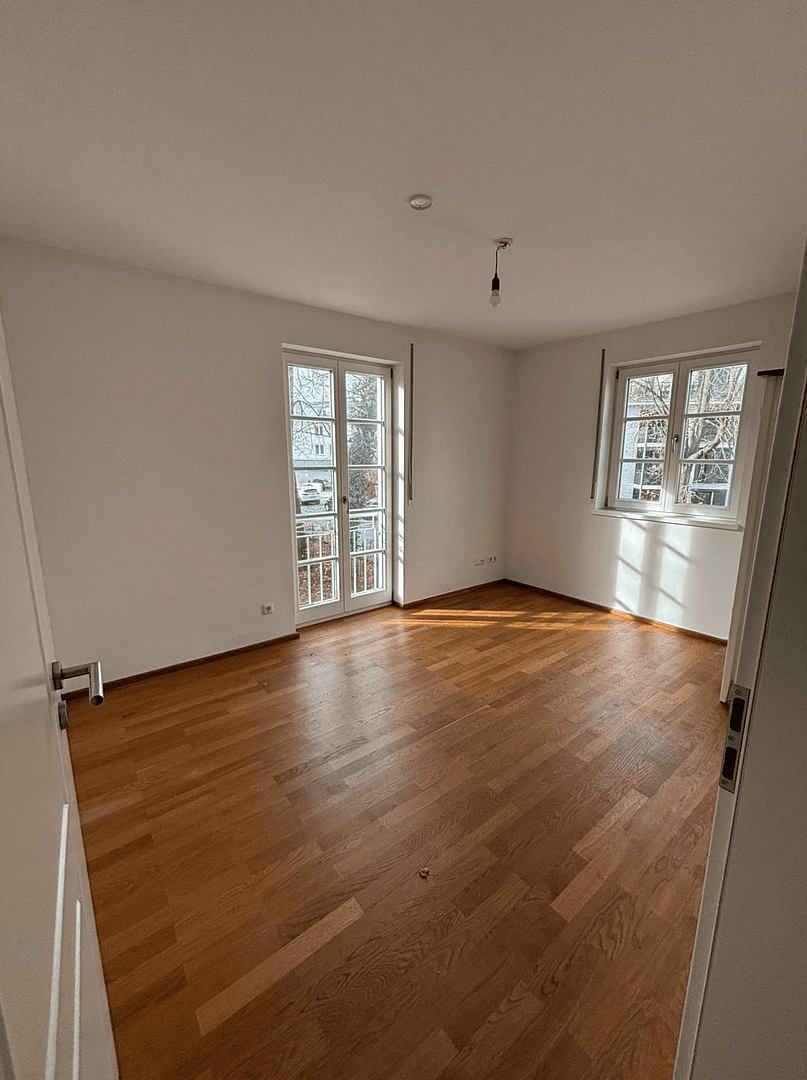 Predaj domu 175 m², pozemek 385 m², Planegg, Bavorsko Predaj domu 175 m², pozemek 385 m², Planegg, Bavorsko