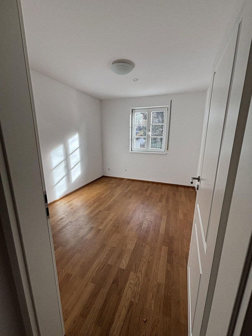Predaj domu 175 m², pozemek 385 m², Planegg, Bavorsko Predaj domu 175 m², pozemek 385 m², Planegg, Bavorsko