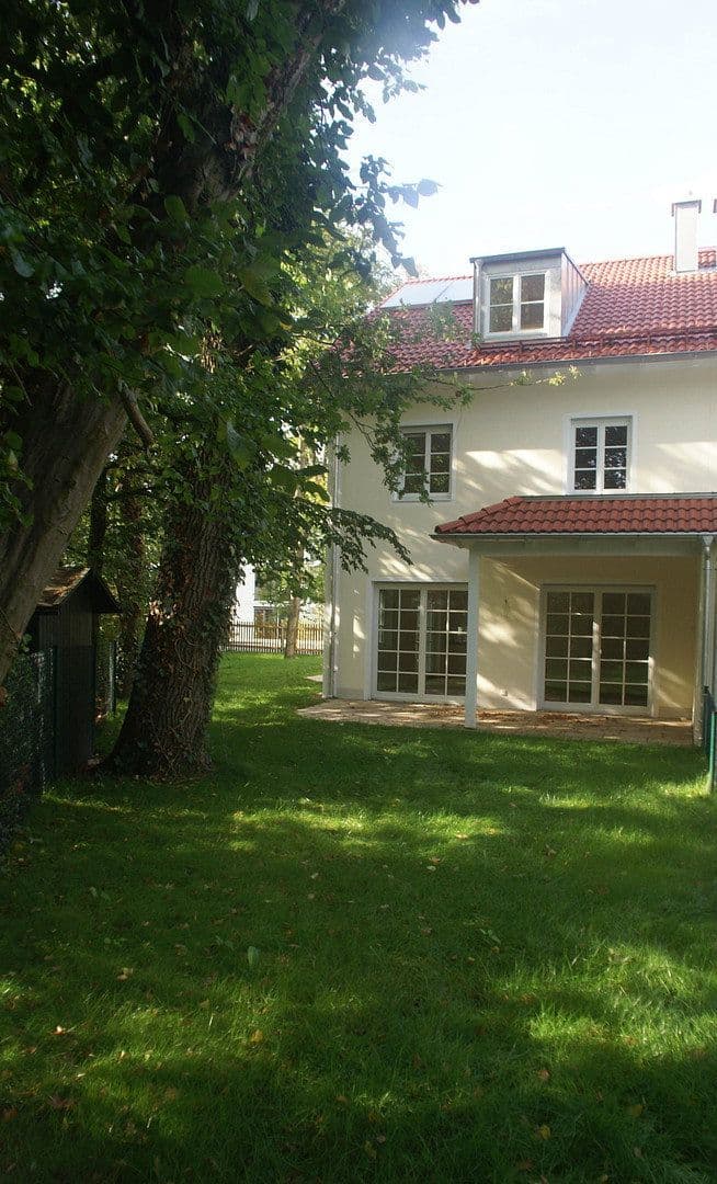 Predaj domu 175 m², pozemek 385 m², Planegg, Bavorsko Predaj domu 175 m², pozemek 385 m², Planegg, Bavorsko