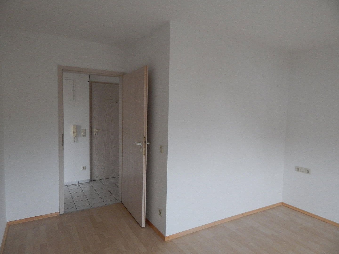 Prenájom bytu 3-izbový 56 m², Filderstadt, Bádensko-Wurttembersko Prenájom bytu 3-izbový 56 m², Filderstadt, Bádensko-Wurttembersko