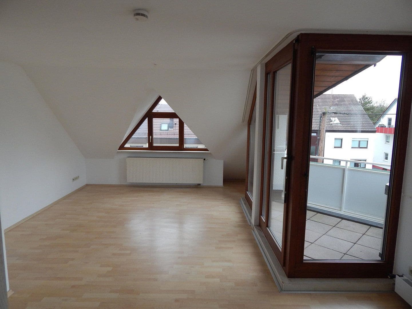 Prenájom bytu 3-izbový 56 m², Filderstadt, Bádensko-Wurttembersko Prenájom bytu 3-izbový 56 m², Filderstadt, Bádensko-Wurttembersko
