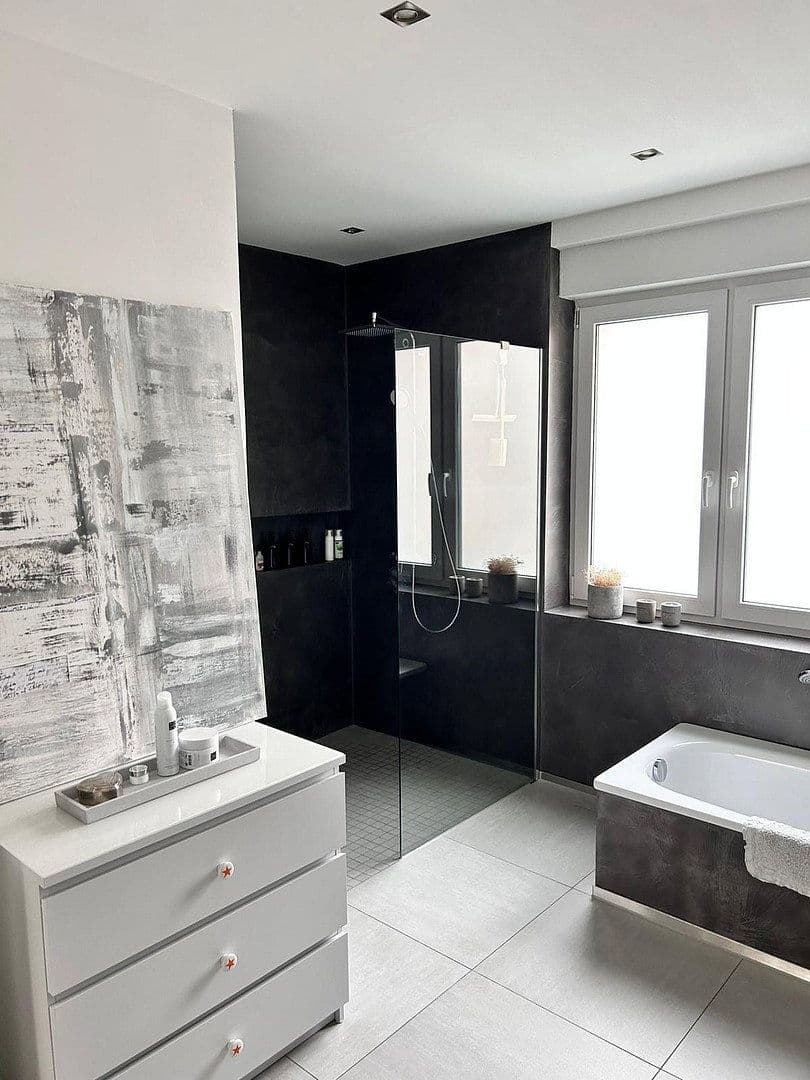 Prenájom bytu 3-izbový 98 m², Lohmühlenstraße 2, Lüdenscheid, Severné Porýnie - Westfálsko Prenájom bytu 3-izbový 98 m², Lohmühlenstraße 2, Lüdenscheid, Severné Porýnie - Westfálsko