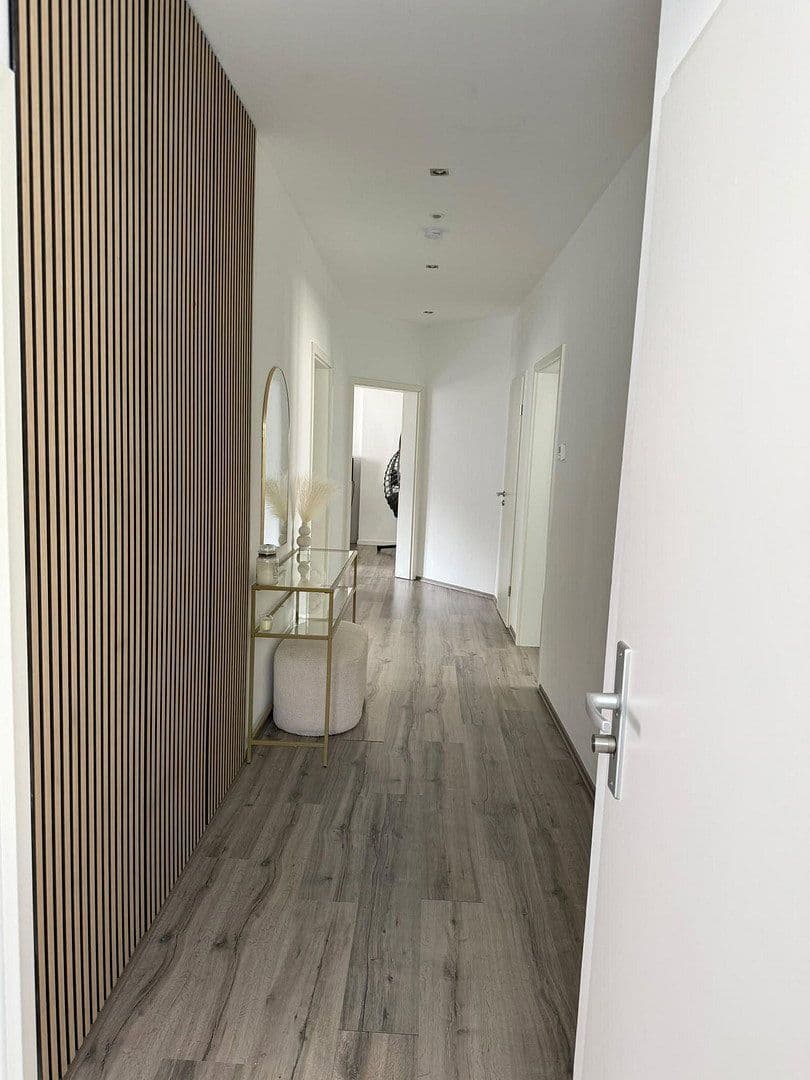 Prenájom bytu 3-izbový 98 m², Lohmühlenstraße 2, Lüdenscheid, Severné Porýnie - Westfálsko Prenájom bytu 3-izbový 98 m², Lohmühlenstraße 2, Lüdenscheid, Severné Porýnie - Westfálsko