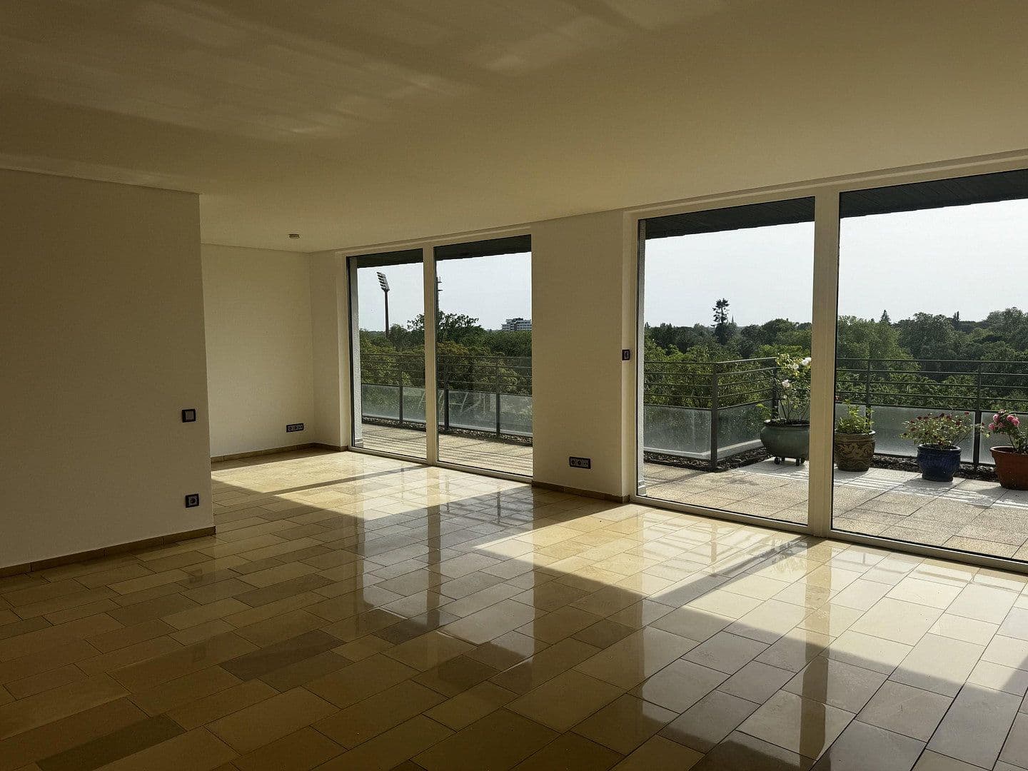 Predaj bytu 3-izbový 160 m², Uerdingerstrasse 421, Krefeld, Severné Porýnie - Westfálsko Predaj bytu 3-izbový 160 m², Uerdingerstrasse 421, Krefeld, Severné Porýnie - Westfálsko