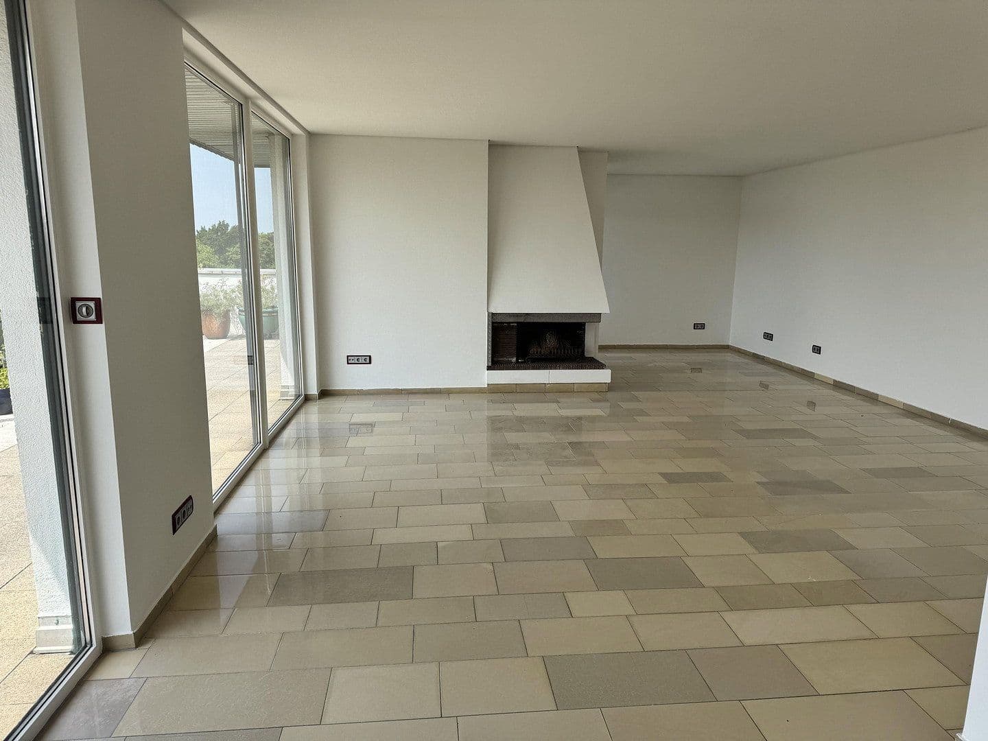Predaj bytu 3-izbový 160 m², Uerdingerstrasse 421, Krefeld, Severné Porýnie - Westfálsko Predaj bytu 3-izbový 160 m², Uerdingerstrasse 421, Krefeld, Severné Porýnie - Westfálsko