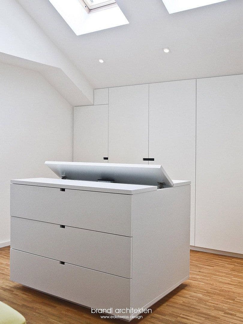 Predaj domu 220 m², pozemek 430 m², Regensbsurg, Bavorsko Predaj domu 220 m², pozemek 430 m², Regensbsurg, Bavorsko
