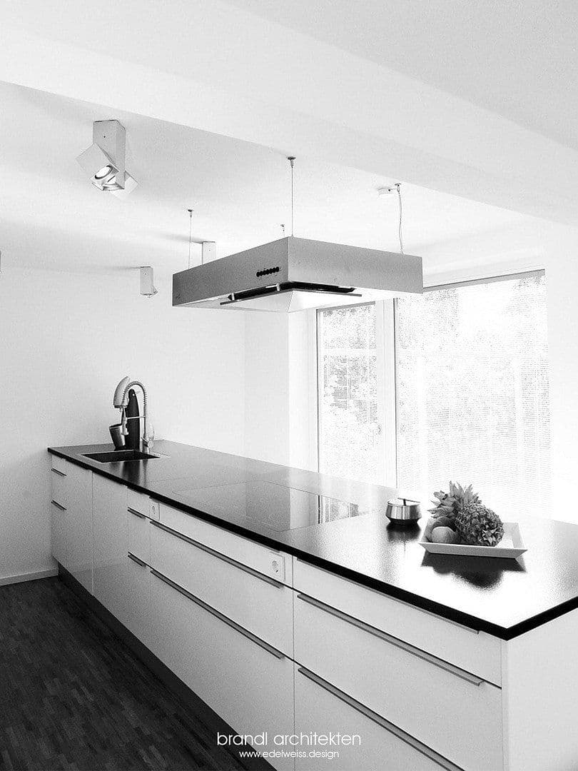 Predaj domu 220 m², pozemek 430 m², Regensbsurg, Bavorsko Predaj domu 220 m², pozemek 430 m², Regensbsurg, Bavorsko