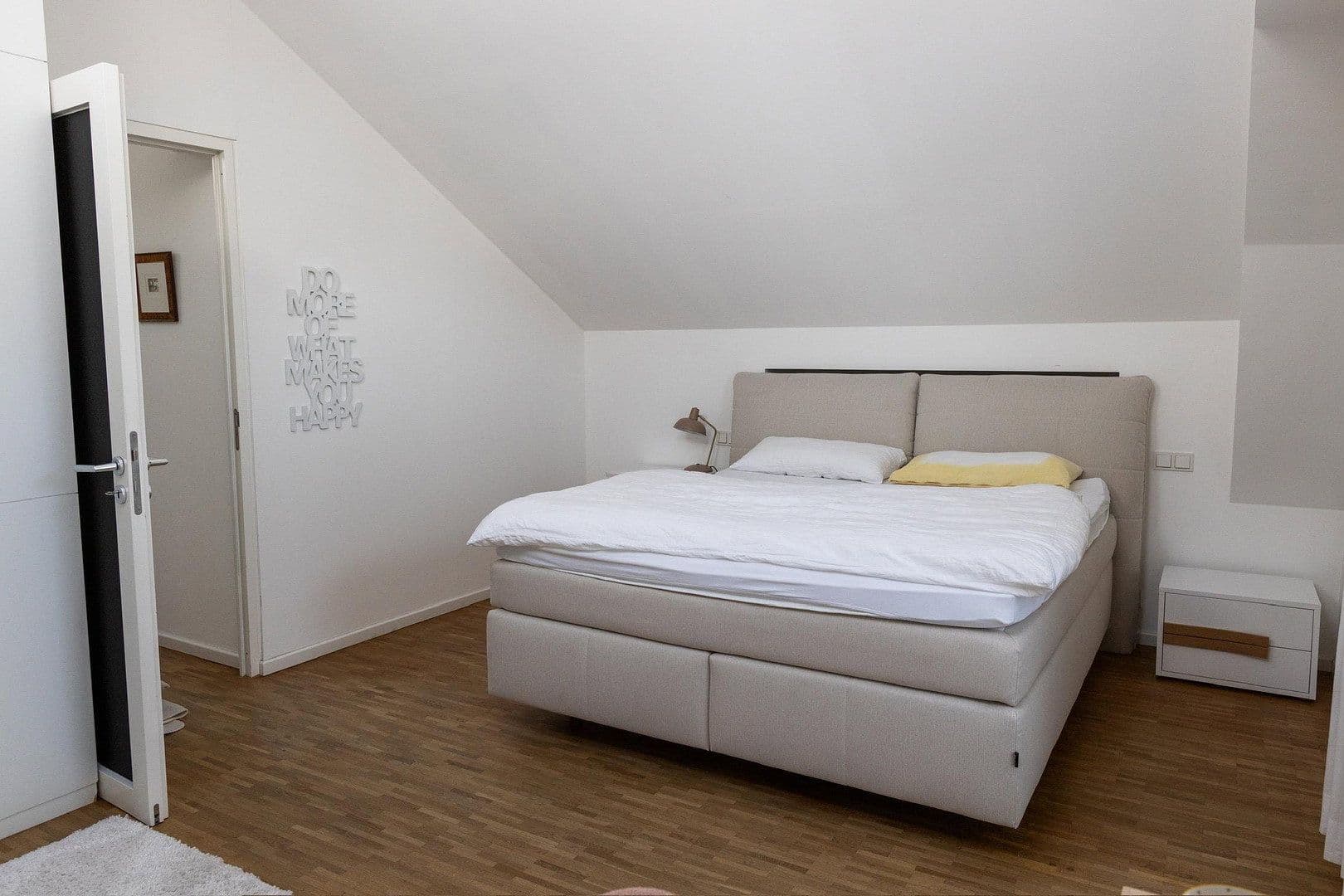 Predaj domu 220 m², pozemek 430 m², Regensbsurg, Bavorsko Predaj domu 220 m², pozemek 430 m², Regensbsurg, Bavorsko