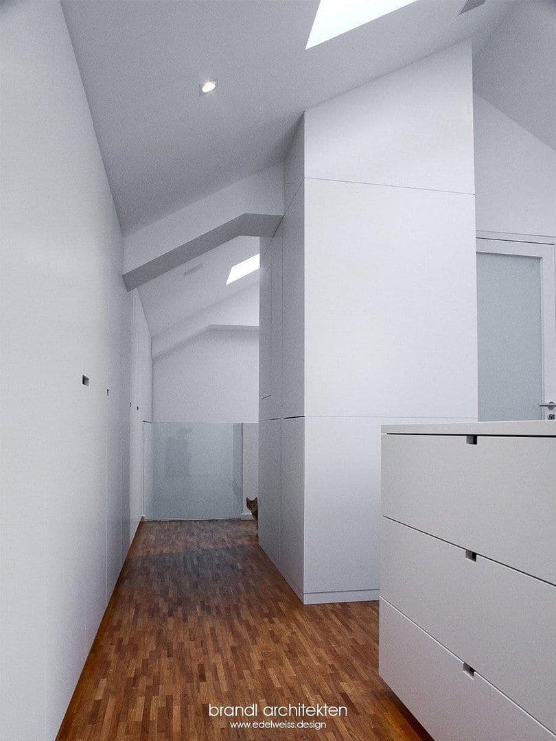 Predaj domu 220 m², pozemek 430 m², Regensbsurg, Bavorsko Predaj domu 220 m², pozemek 430 m², Regensbsurg, Bavorsko