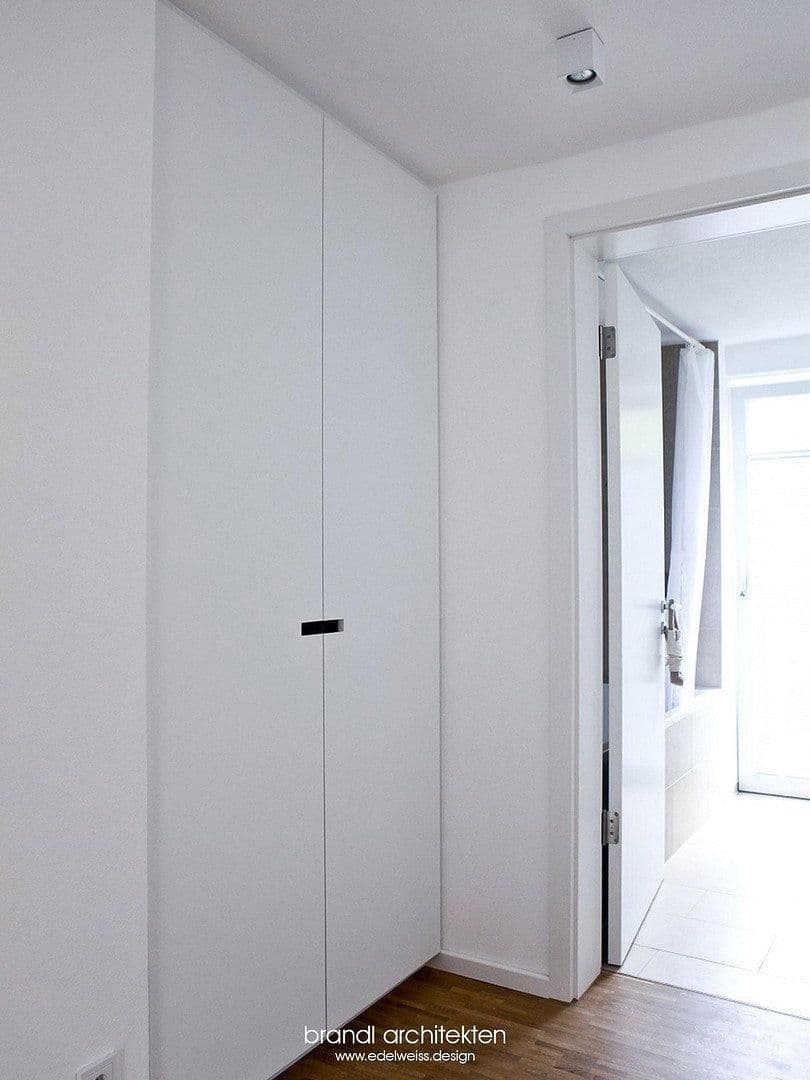 Predaj domu 220 m², pozemek 430 m², Regensbsurg, Bavorsko Predaj domu 220 m², pozemek 430 m², Regensbsurg, Bavorsko