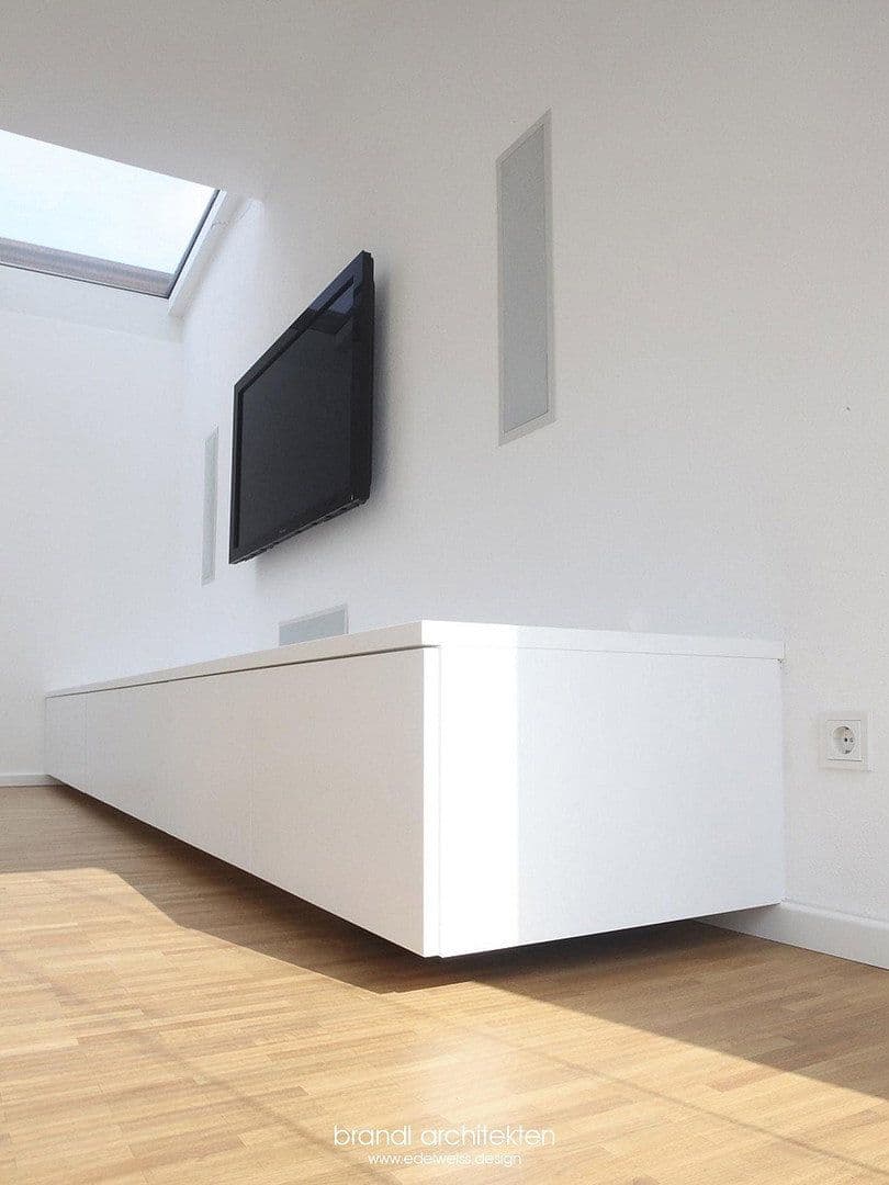 Predaj domu 220 m², pozemek 430 m², Regensbsurg, Bavorsko Predaj domu 220 m², pozemek 430 m², Regensbsurg, Bavorsko