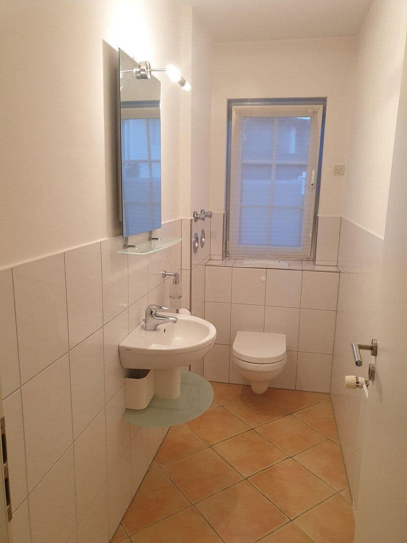 Prenájom bytu 3-izbový 93 m², Heusenstamm, Hesensko Prenájom bytu 3-izbový 93 m², Heusenstamm, Hesensko