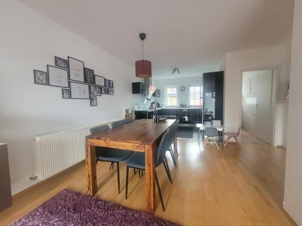 Prenájom bytu 3-izbový 93 m², Heusenstamm, Hesensko Prenájom bytu 3-izbový 93 m², Heusenstamm, Hesensko