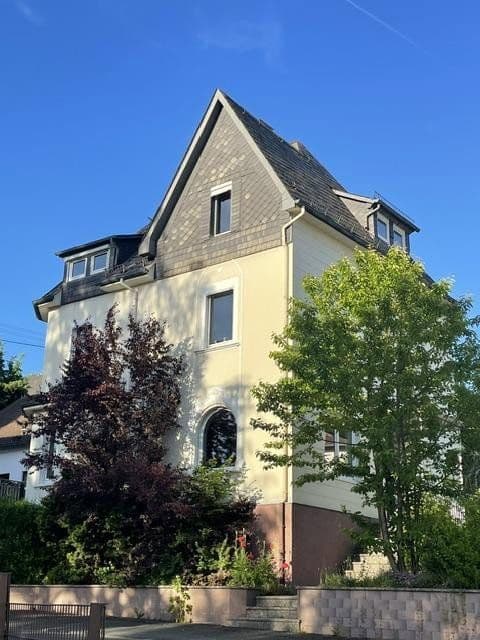 Predaj domu 175 m², pozemek 369 m², Siegen, Severné Porýnie - Westfálsko Predaj domu 175 m², pozemek 369 m², Siegen, Severné Porýnie - Westfálsko