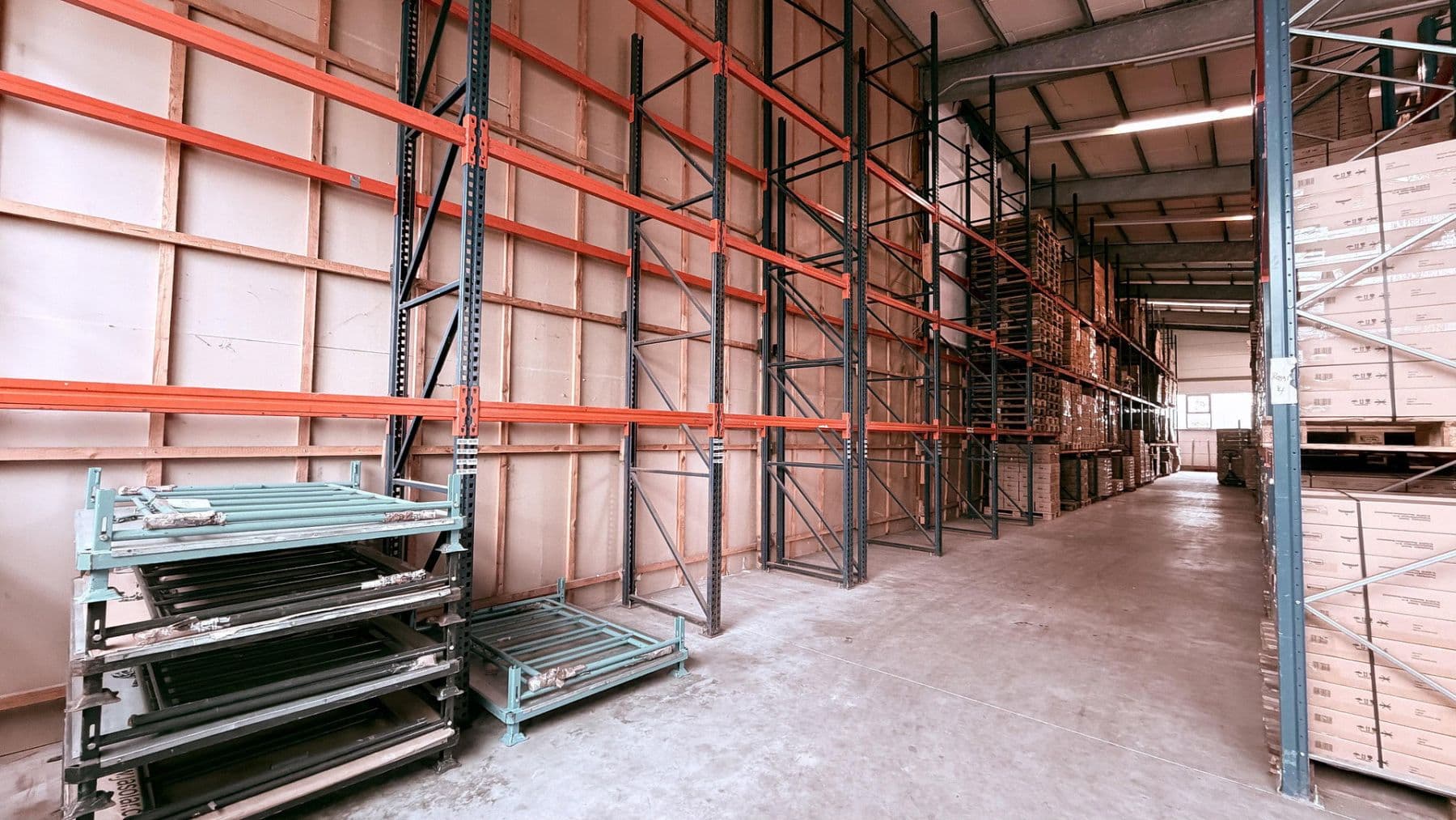 Prenájom nebytového priestoru 1.300 m², Neunkirchen-Seelscheid, Severné Porýnie - Westfálsko Prenájom nebytového priestoru 1.300 m², Neunkirchen-Seelscheid, Severné Porýnie - Westfálsko