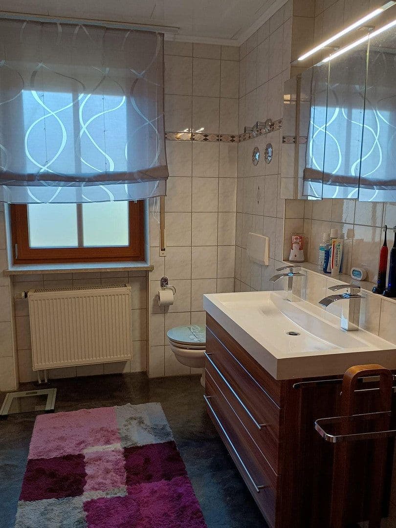 Predaj domu 240 m², pozemek 800 m², Dingolfing, Bavorsko Predaj domu 240 m², pozemek 800 m², Dingolfing, Bavorsko
