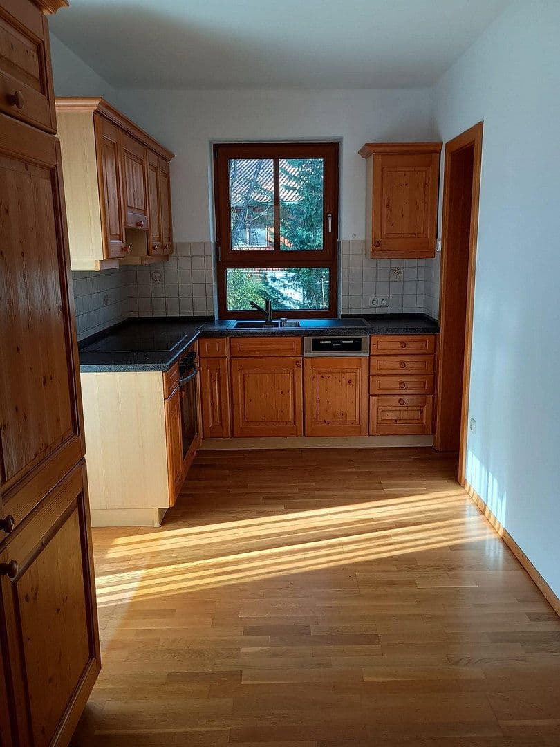 Predaj domu 240 m², pozemek 800 m², Dingolfing, Bavorsko Predaj domu 240 m², pozemek 800 m², Dingolfing, Bavorsko